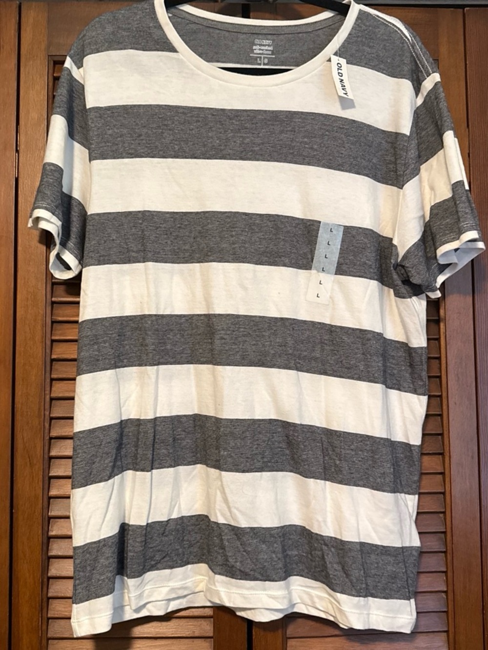 Old Navy Men's Gray and White Wide-Stripe Crew Neck Tee